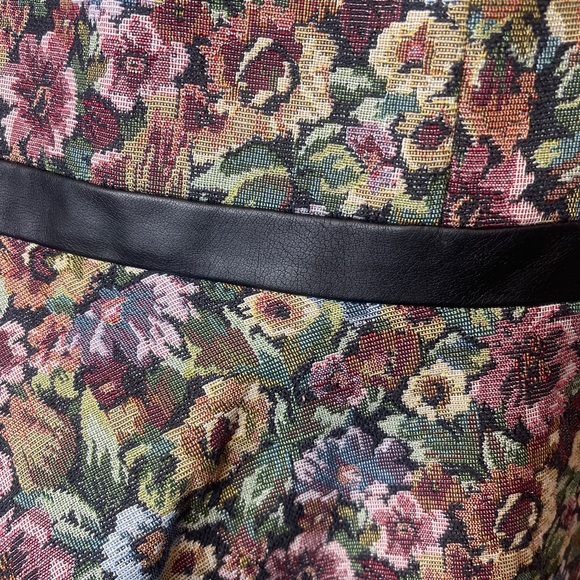 BCBGeneration Multicolor Floral Top - Picture 5 of 6